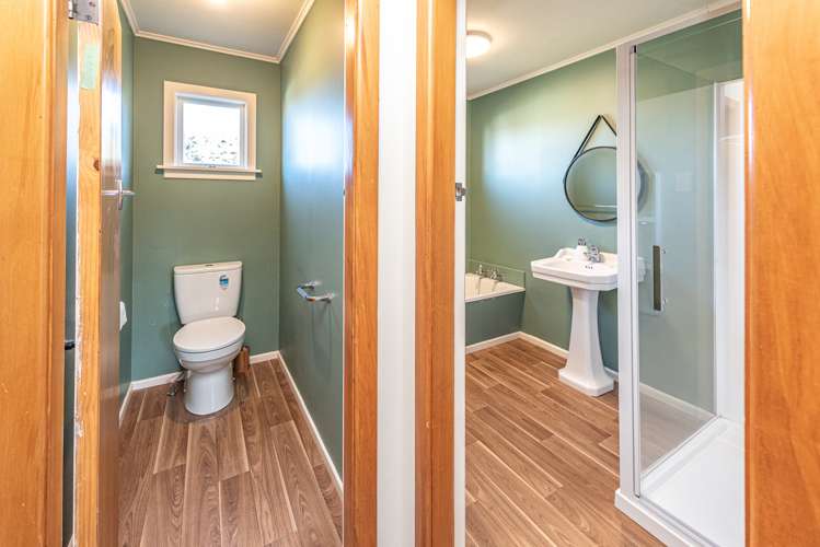 10 Eaton Crescent Otamatea_16