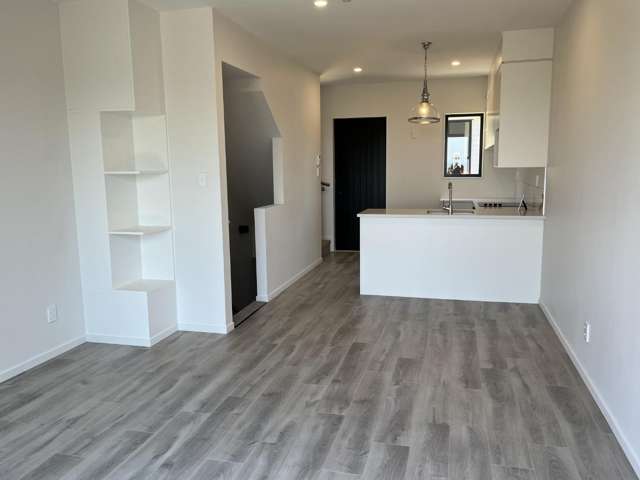 18/241 Don Buck Road 11410_2