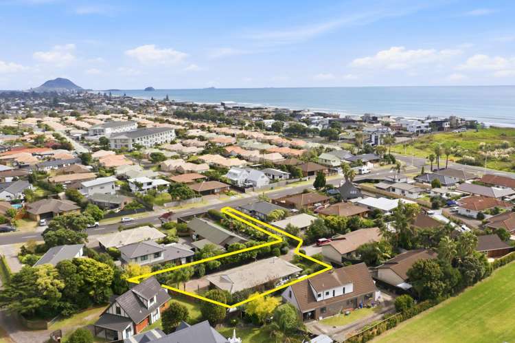 40 Sunrise Avenue Mt Maunganui_16