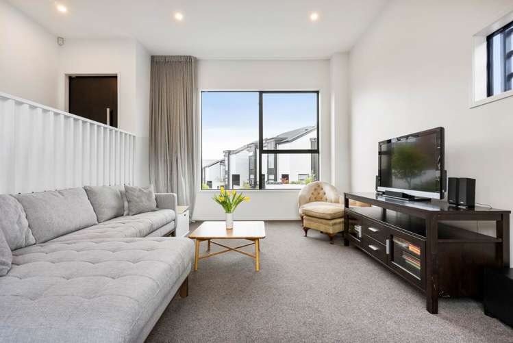 8 Reg Pearce Way Glen Innes_12