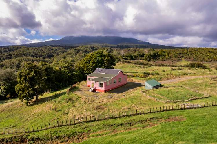 795 Dover Road Okato_14