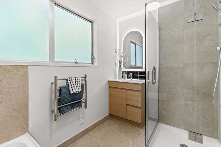 8 Airey Place Torbay_12