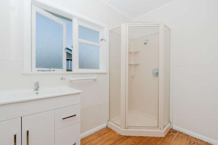10 Griffiths Place Claudelands_10