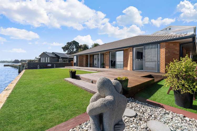 30a Crispe Road Clarks Beach_2