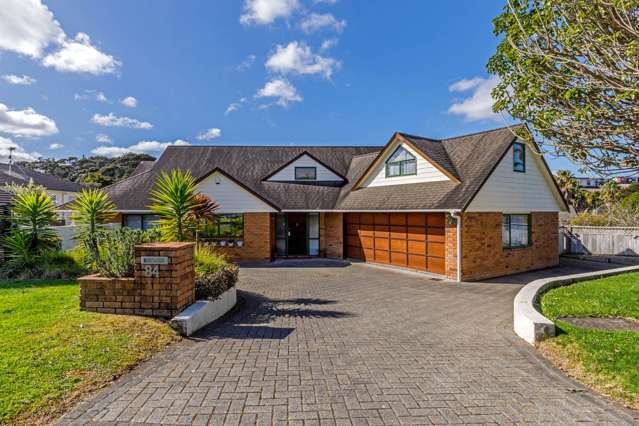 Gorgeous Home in front of the Reserve