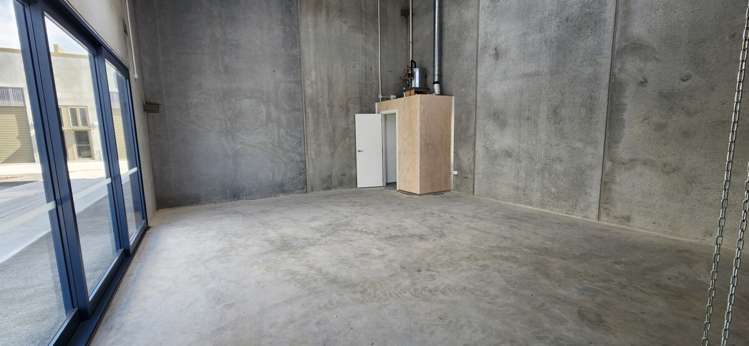 Unit 77 41 - 49 Bouverie Street Petone_2