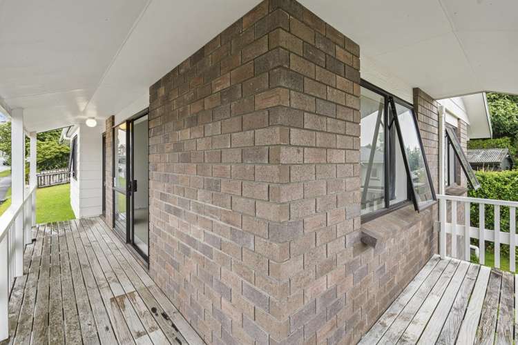 4 Mayfair Place Westown_12