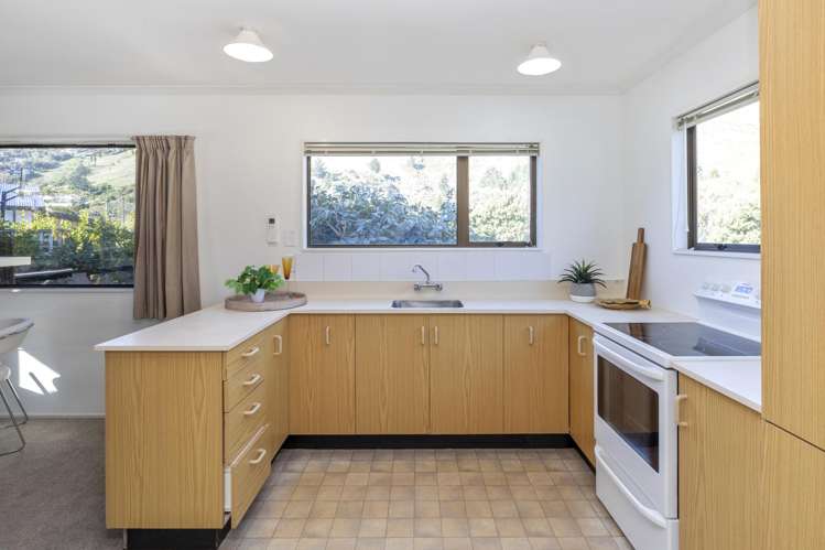 2/11 Duncan Street Sumner_3