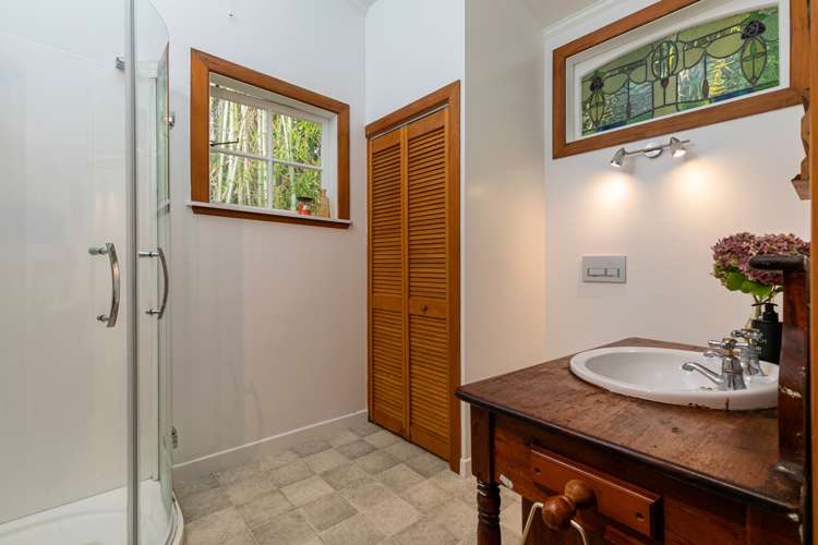 332 Huia Road Titirangi_9