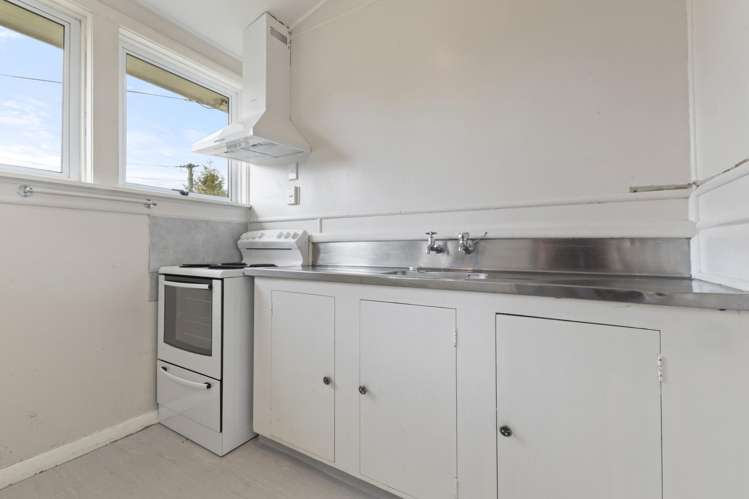 7 Betty Place Aranui_1