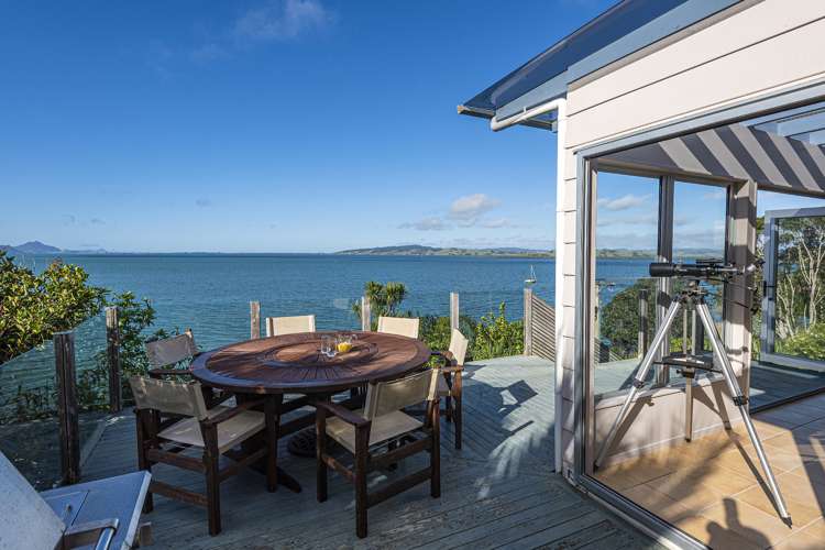 100 Beach Road Onerahi_20