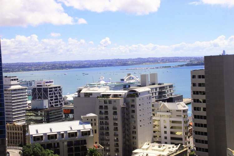 2007/10 Waterloo Quadrant Auckland Central_11