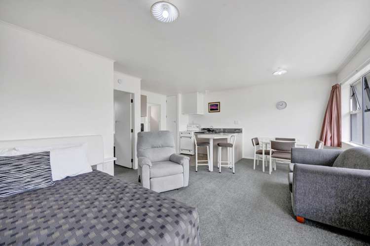 215 South Road Hawera_21