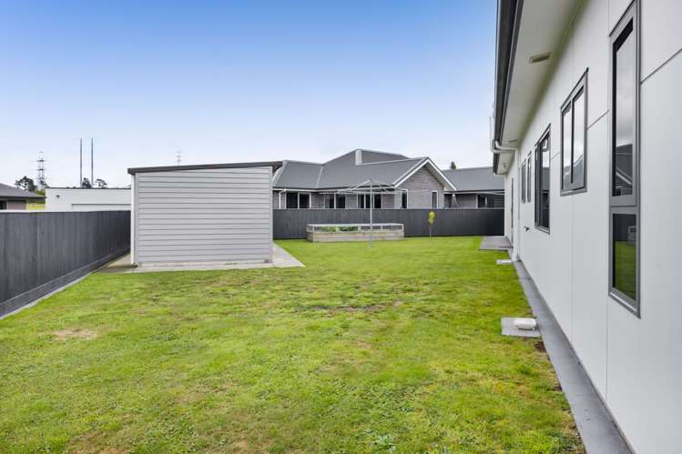 7 Mercade Close Stratford_9