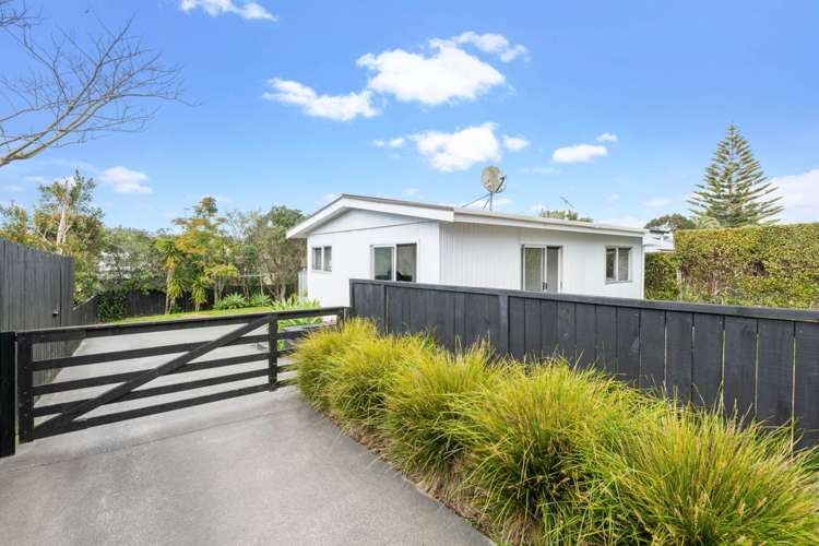 121A Rosario Crescent Red Beach_0