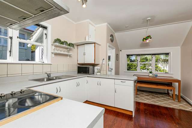 1/160 Henderson Valley Road Henderson_4