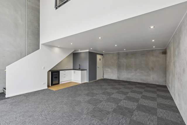 18/20 William Earp Place Tawa_4