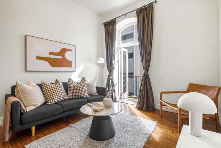 2G/7-15 Emily Place_1