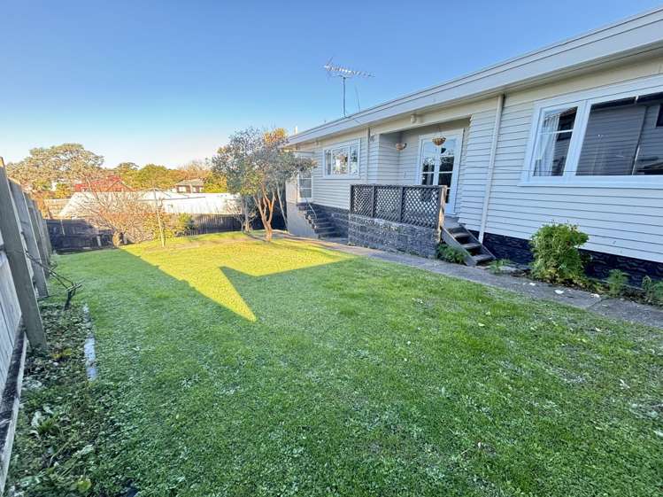 51 Rua Road Glen Eden_19