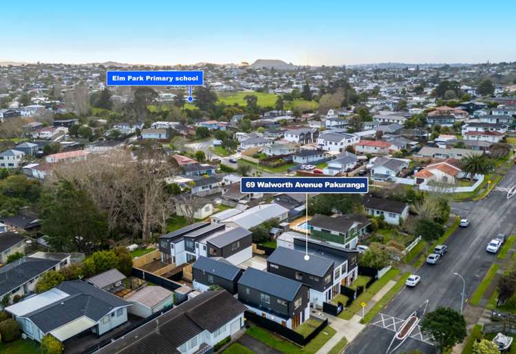 2/69 Walworth Avenue Pakuranga Heights_1