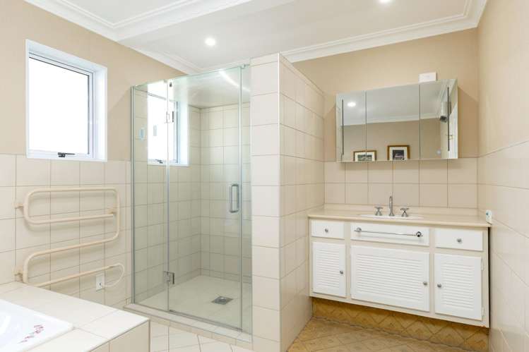 42 Waikawa Road Picton_24