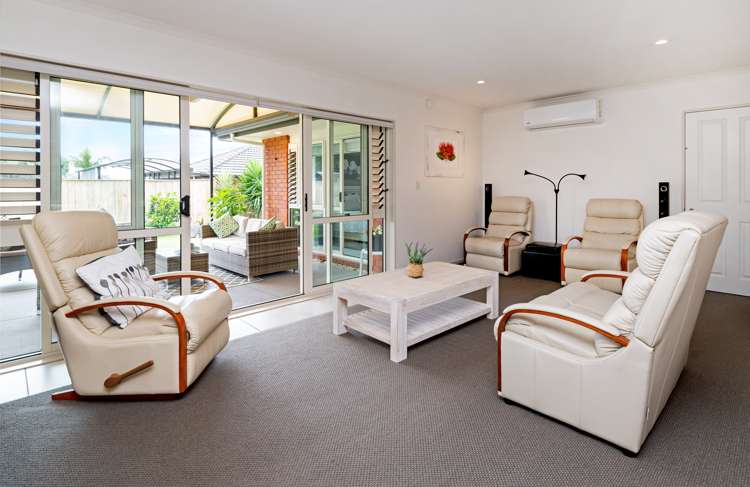 7 Columbia Crescent Beachlands_14