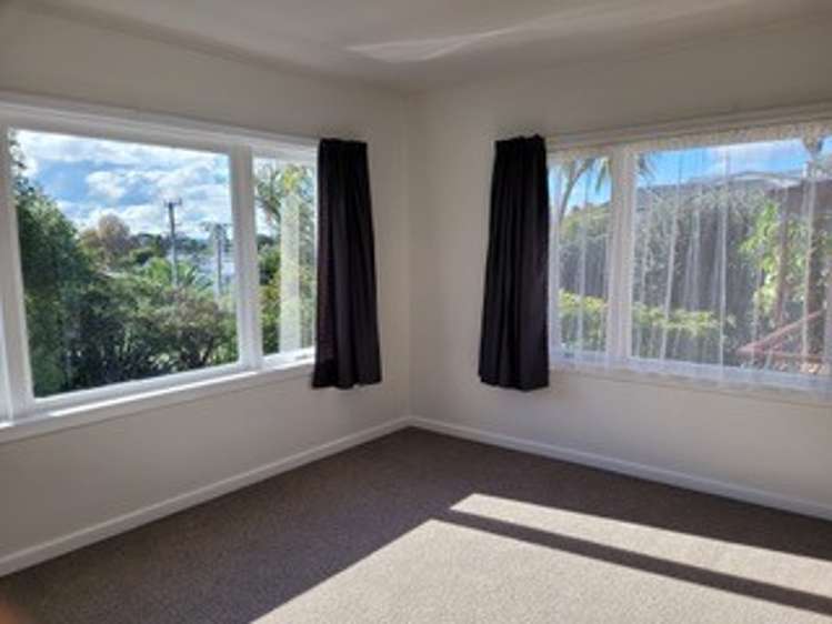  45 Sylvan Crescent Te Atatū South_6