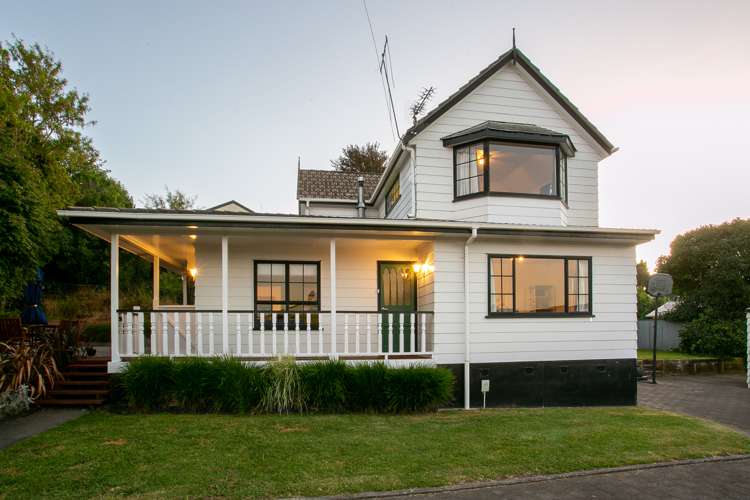 45 Sheridan Crescent Leamington_25