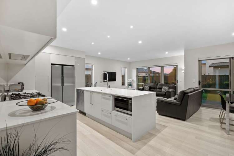 29 Andalusian Way Karaka_6