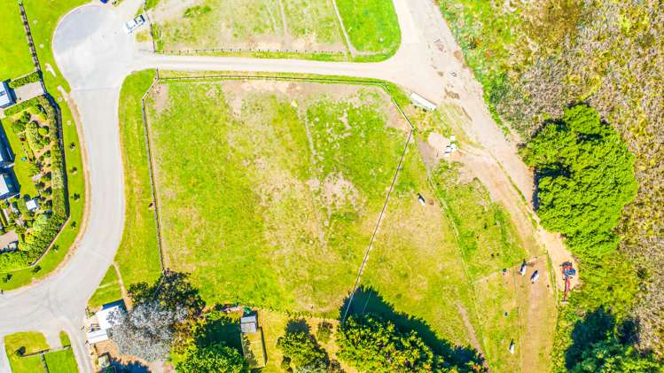 22 Grefor Lane Waitarere_4