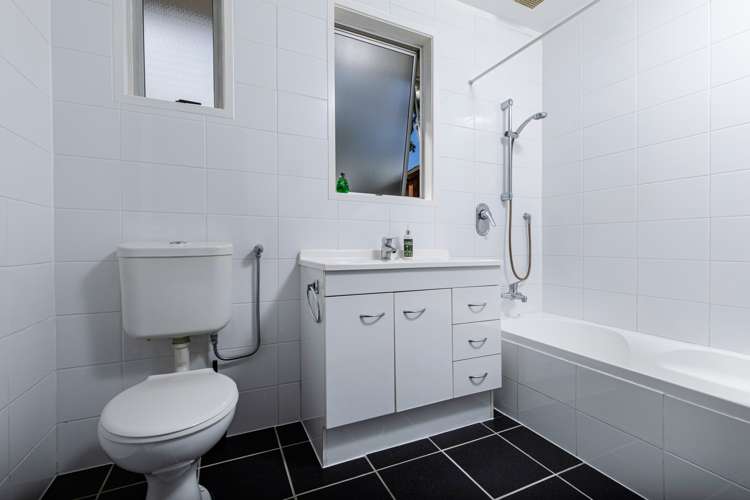 36 Chilcott Road Henderson_12