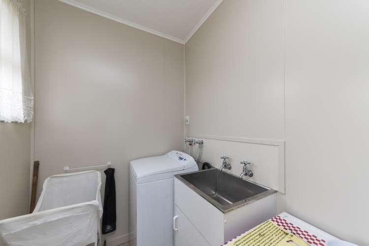 257a Kimbolton Road Feilding_12