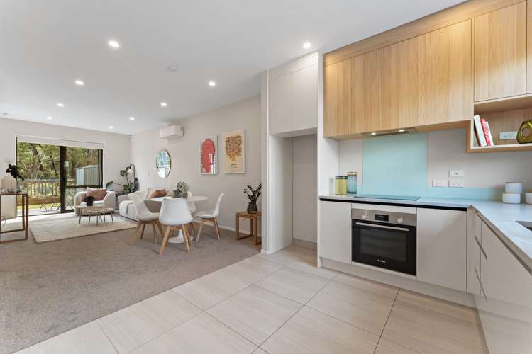 13 Kaimai Avenue Massey_3