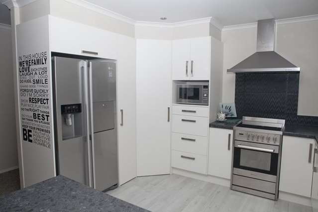 29 Bonselaar Drive Kamo_2