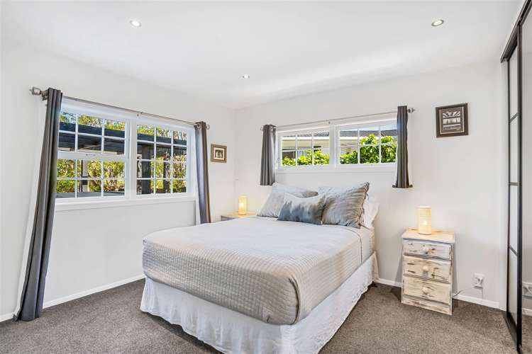 69 Ravenwood Drive Forrest Hill_7