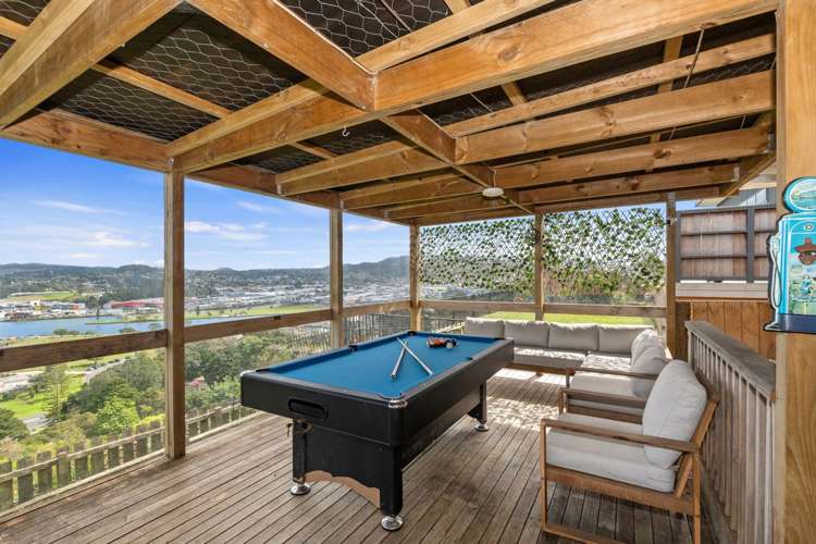 25 Memorial Drive Parahaki_30