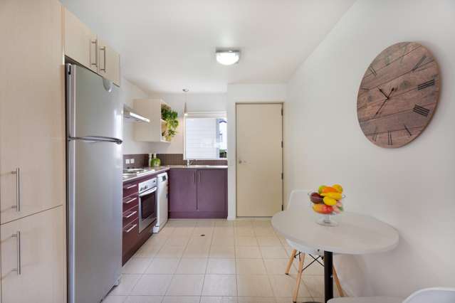 33/232 Middleton Road Churton Park_4