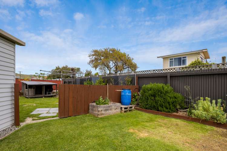 16 Gill Crescent Redwoodtown_16