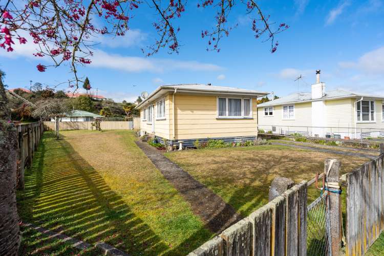 27 Bullians Avenue Taumarunui_12