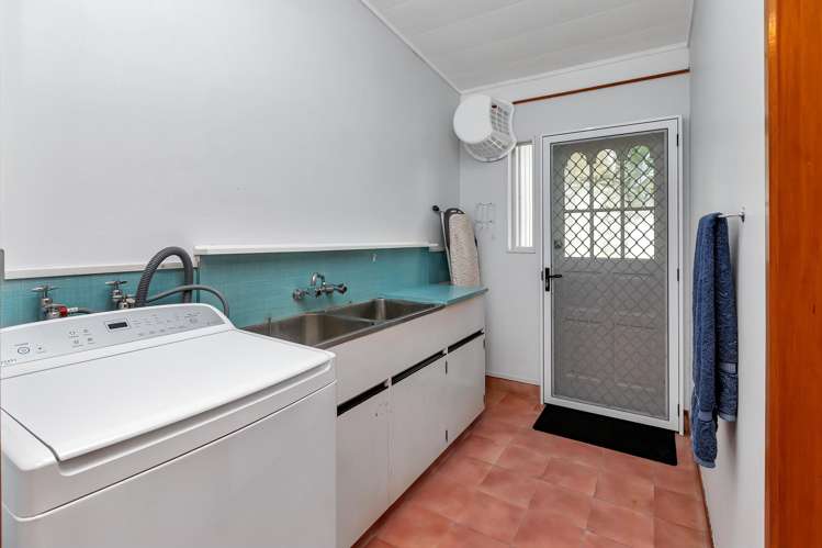 99 Fisher Terrace Te Kamo_11