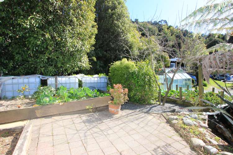 21 Main Road Havelock_14