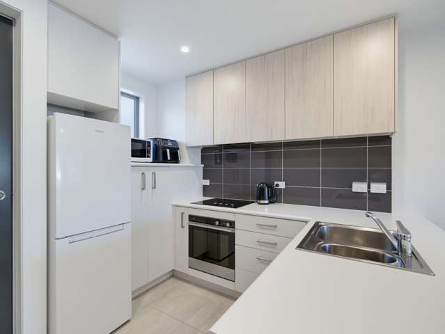 6/17 Link Crescent Stanmore Bay_4