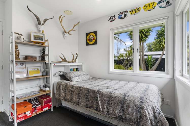 4 Holman Road Te Atatu Peninsula_11