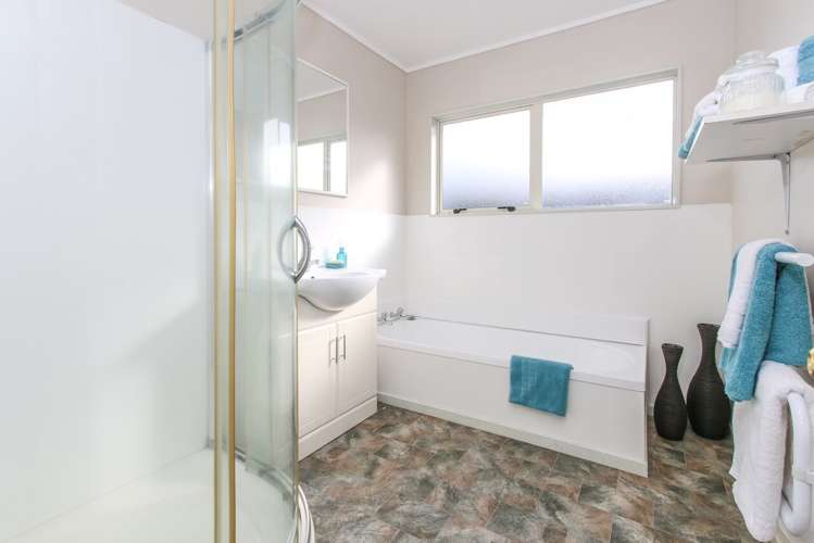 65 Milan Drive Glen Eden_7