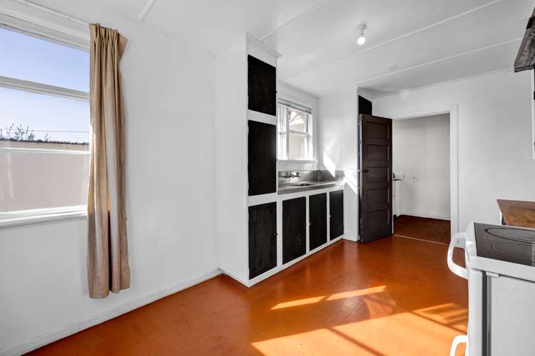 2 Waihi Road Hawera_5