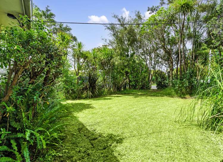 23 Taipari Road Te Atatu Peninsula_16