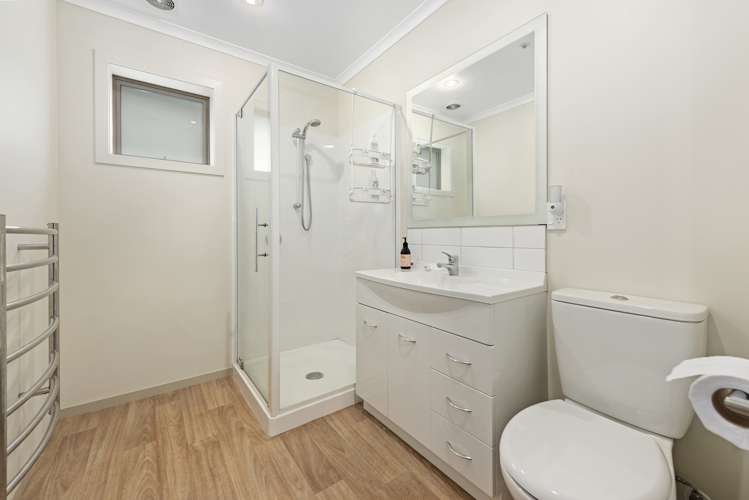 11a Chestnut Grove Maungaraki_12