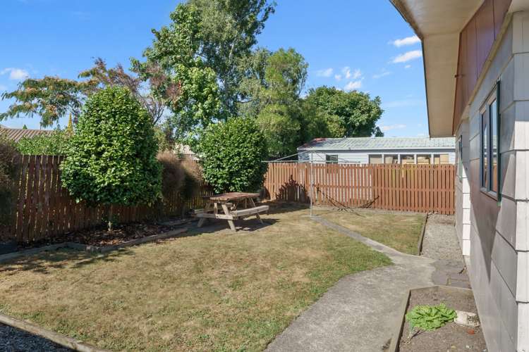 5b Lord Auckland Road Wakefield_14