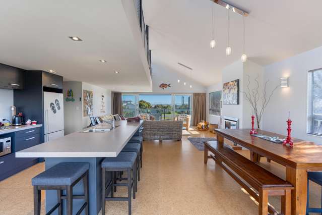 8 Rodney Avenue Te Horo Beach_4