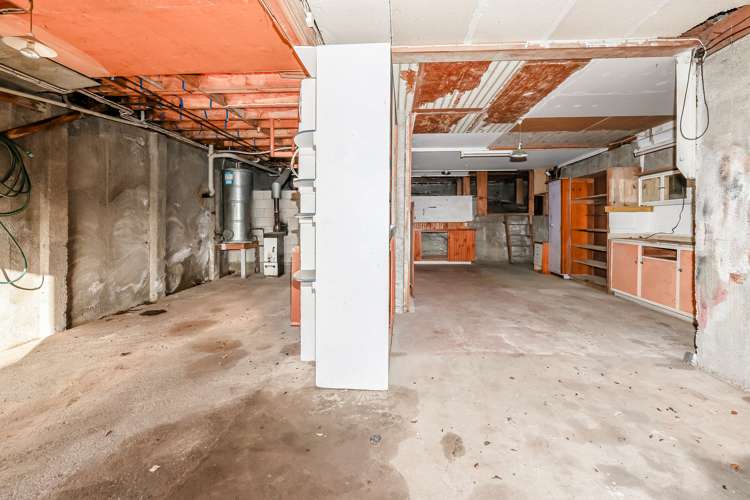 42 Roy Crescent Concord_21